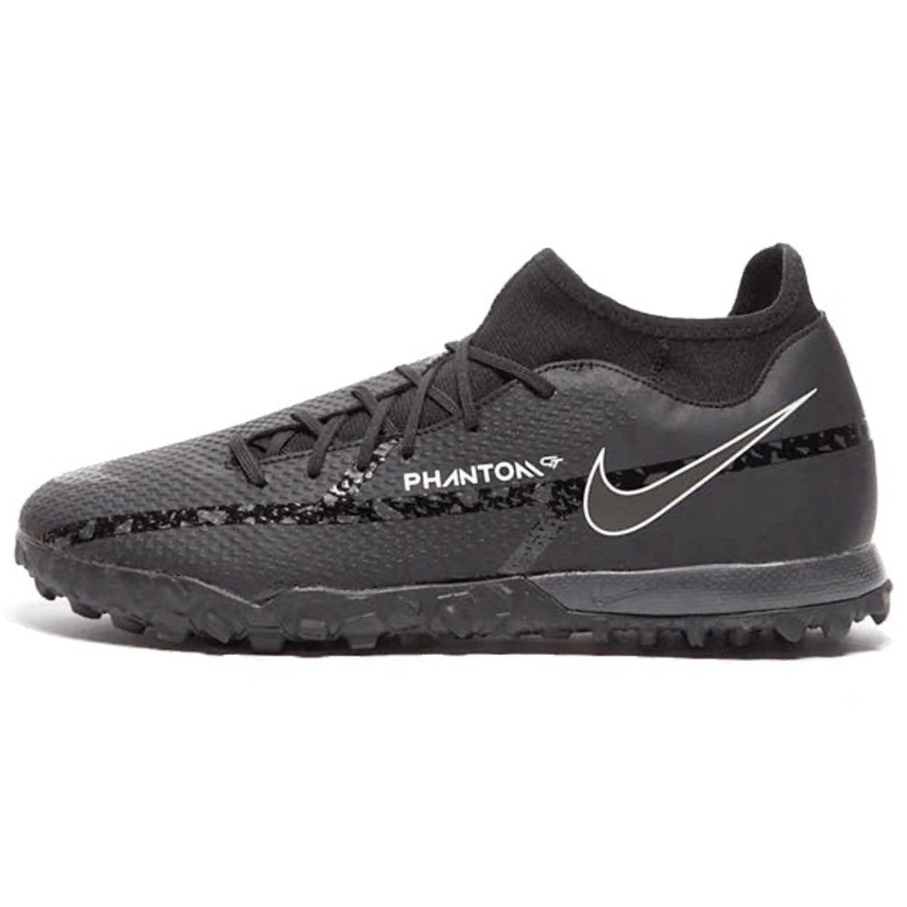 Nike Soccer Shoes - Picture 4 of 8